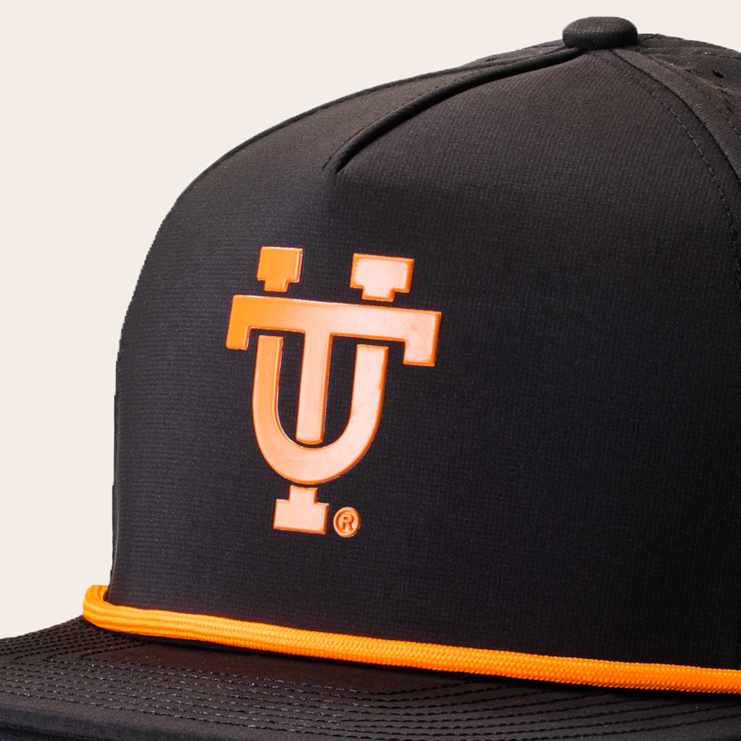Interlocking UT Hydrometric Hat